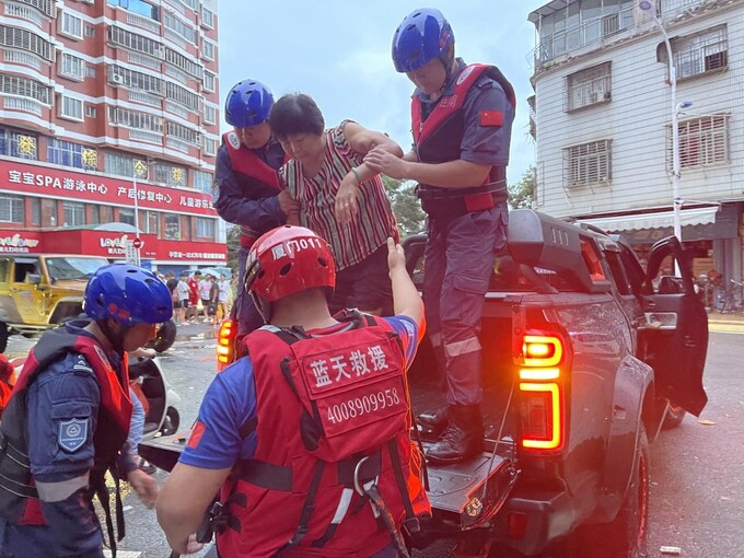 抗震救灾 携手同行 长城炮向甘肃灾区捐赠车辆并推出关怀服务-图6