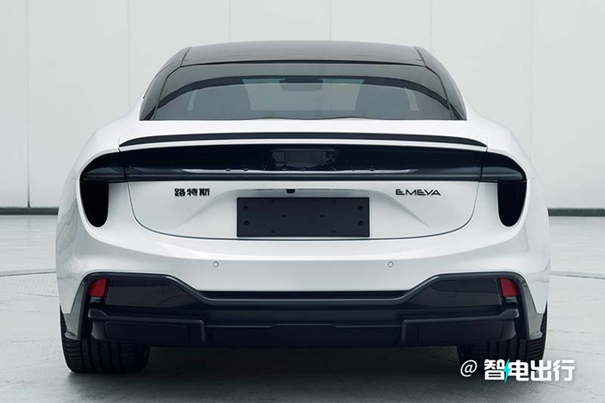 路特斯EMEYA实拍曝光2秒破百 PK保时捷Panamera-图2