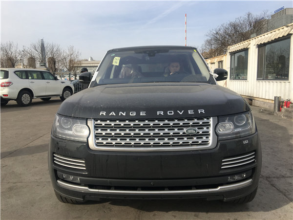 18款路虎揽胜行政全系促销 价格跌至谷底-图3