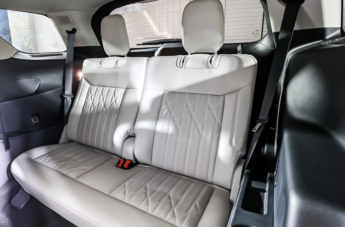 福特探险者赤金版如何定义豪华看看这5件事就知道了-图13