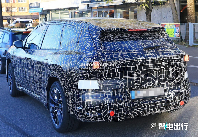 宝马全新一代X3曝光最快明年首发/国产尺寸加长-图5