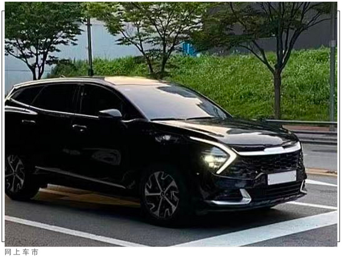 起亚全新SUV实车街拍搭1.6T引擎/比汉兰达耐看-图3