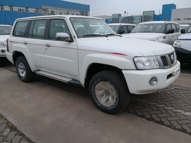 18款日产途乐Y61自动长轴 7座SUV大卖点-图2