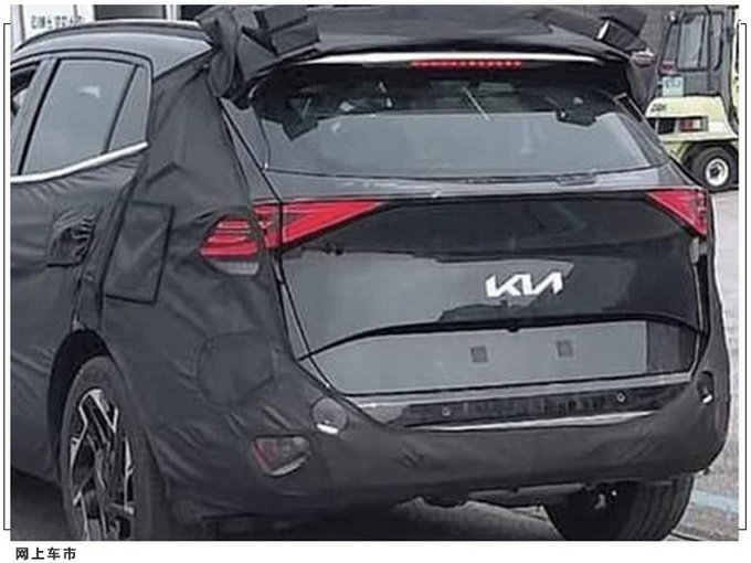 起亚全新狮跑曝光 灯组造型大改/最快上半年亮相-图4