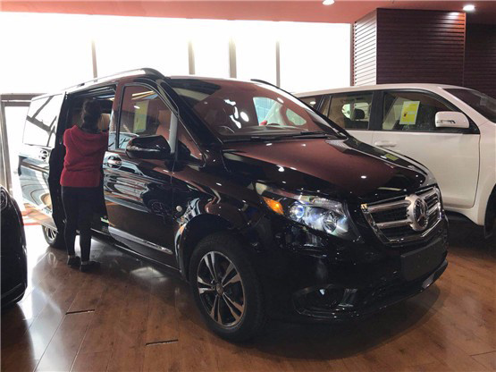 18款奔驰麦特斯 豪华改装感受高大上质感-图2