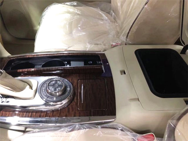 SE版全新日产途乐Y62 首批入库询底价-图5