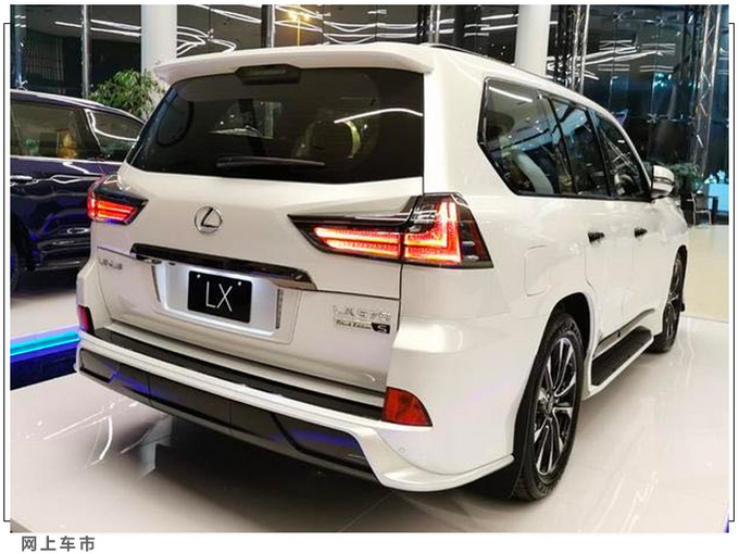 雷克萨斯新款LX进店实拍搭5.7L V8+四驱系统-图2