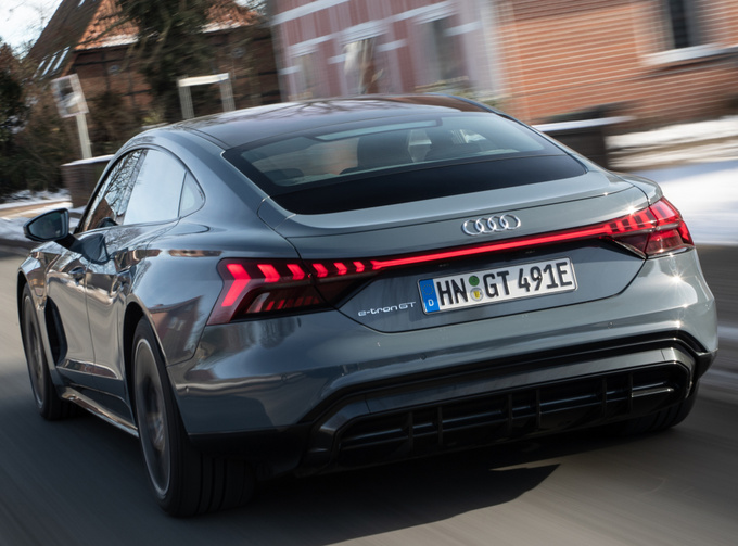 奥迪全新车型曝光四门溜背造型/定位略低于A4-图8