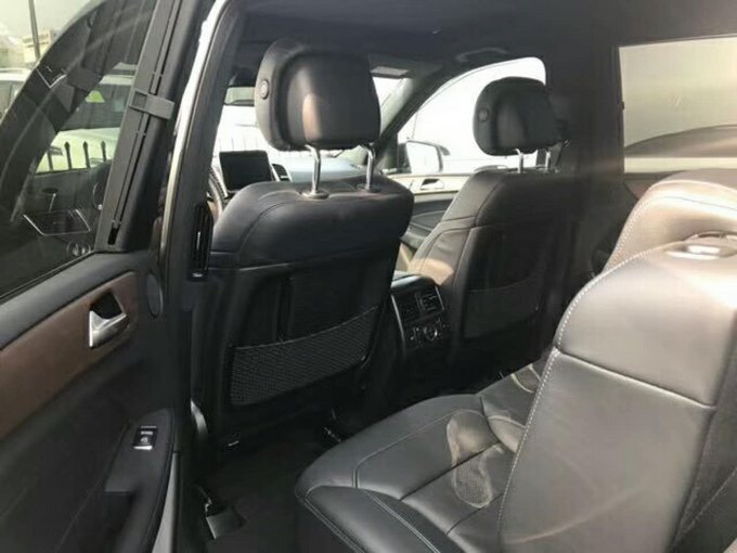 18款奔驰GLS450 加版SUV优雅与性能并重-图8