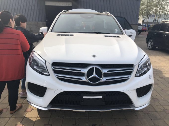 顶级奔驰GLE400配置全 18款加版82.88万-图2