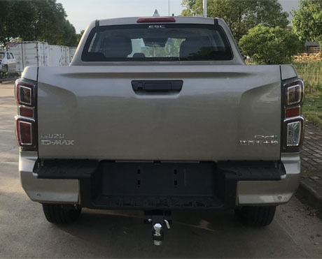 五十铃D-MAX工信部又见新款原厂2.8吨牵引资质-图2