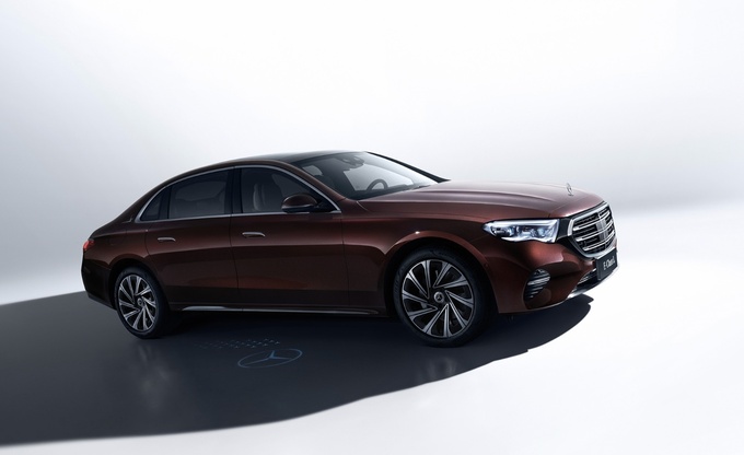 全新奔驰E级今日首发亮相全面革新重塑豪华标准-图2