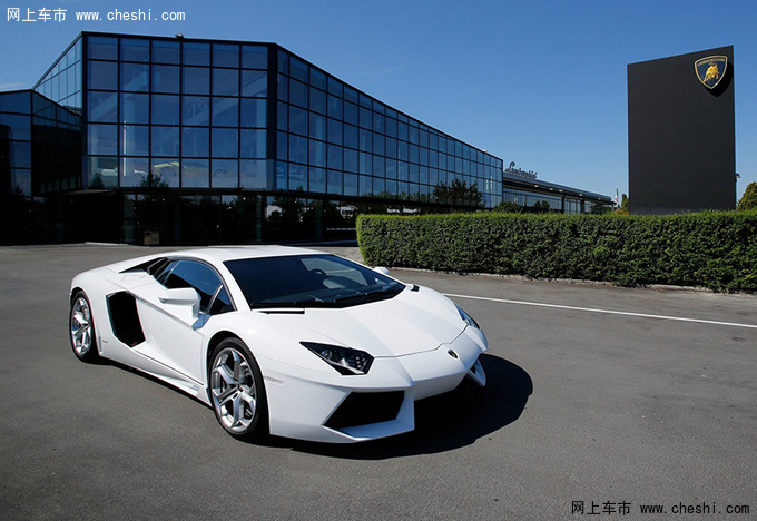 兰博基尼第10000台aventador下线采用特殊涂装