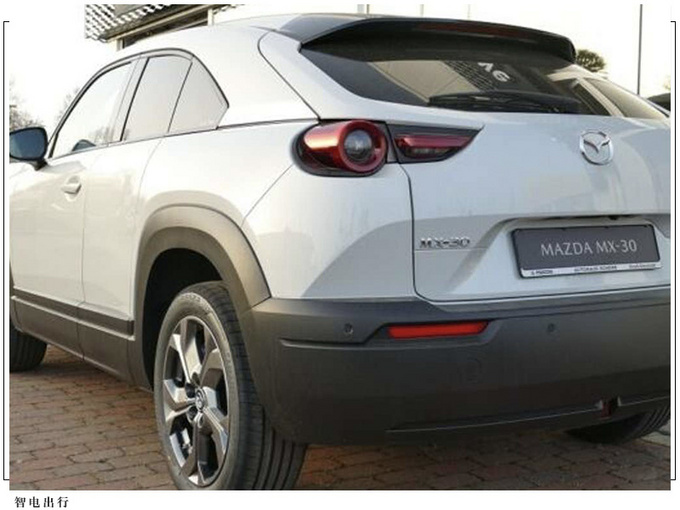 马自达纯电SUV实拍溜背车身/劳斯莱斯同款对开门-图5