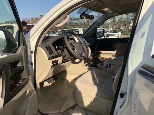 19款丰田酷路泽4000 GT版巡洋舰现车预定-图6