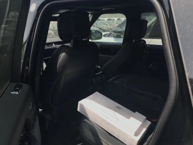 18款路虎揽胜行政版 美规汽油抗造大品牌-图7