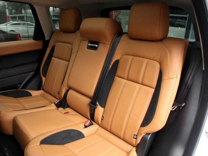 18款路虎揽胜运动版 高性能强动力巨划算-图9