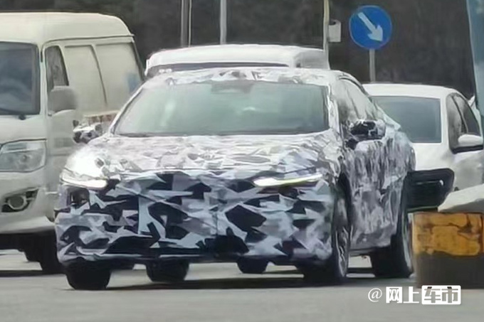 新一代马自达6街拍曝光或命名EZ-6 本月25日首发-图4