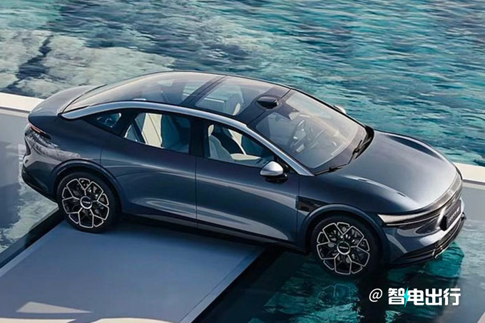 极氪007外观曝光取消机盖日行灯 预计20万起售-图3