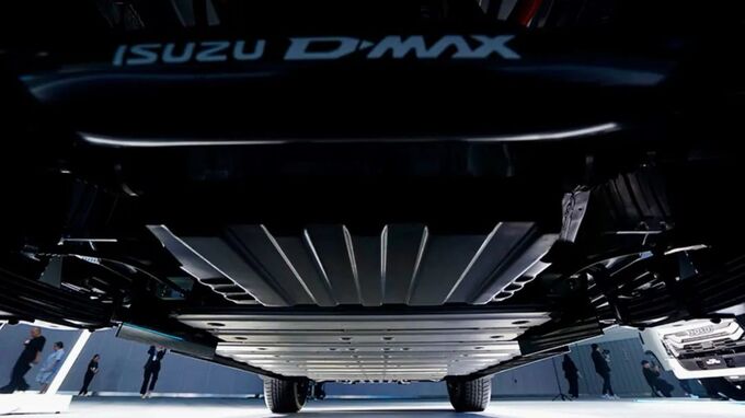 五十铃D-MAX柴油轻混版首次亮相纯电版将于2025年生产-图8