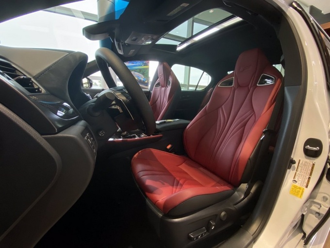 雷克萨斯GS F到店实拍搭5.0 V8引擎/性能媲美M3-图11