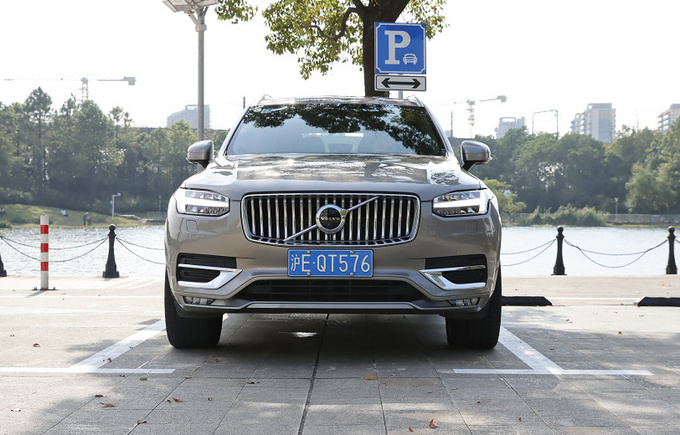 与沃尔沃XC90相处一天后他们终于找到了豪华的答案-图1