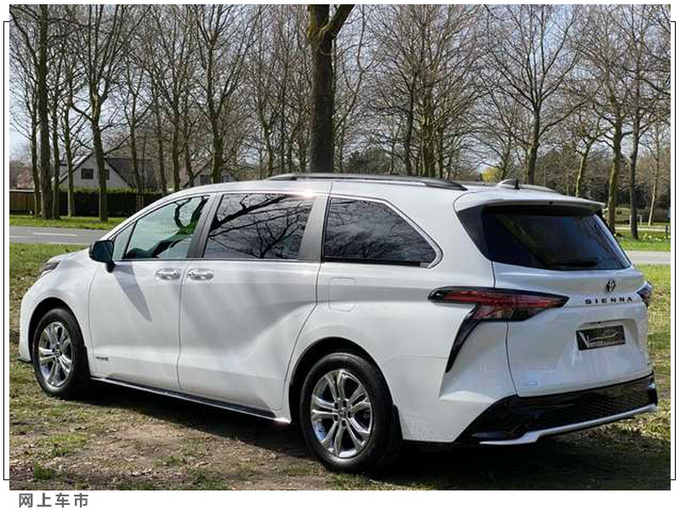 丰田全新赛那到店实拍搭2.5L混动/配四驱系统-图2