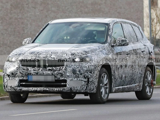 宝马X1新车型曝光外观升级/内饰配一体屏幕-图1