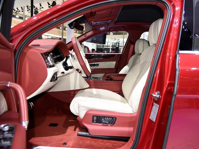 新宾利添越世界高端 劲惠越野裸车价热售-图7