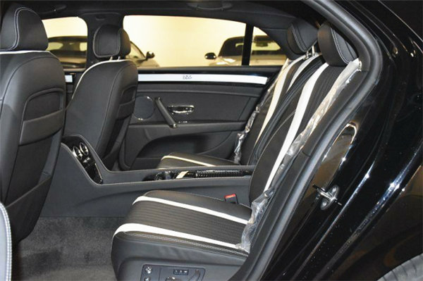 18款宾利飞驰V8S限量版 动力速度难置信-图6