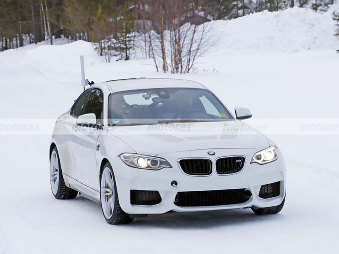 宝马M2新车型曝光全新平台打造/性能大幅提升-图1