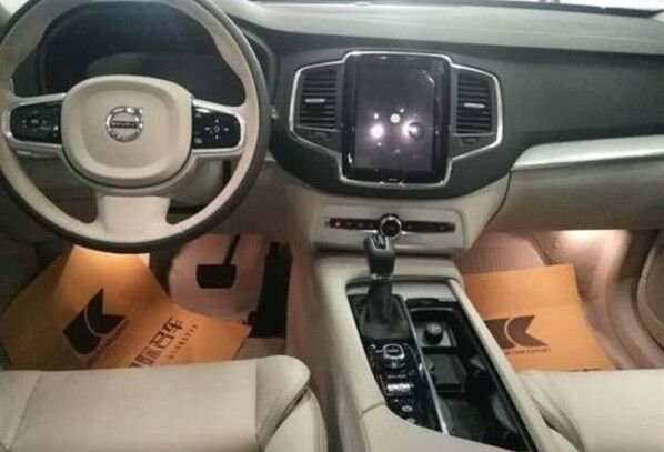 18款沃尔沃XC90 七座豪华SUV安全性极高-图6