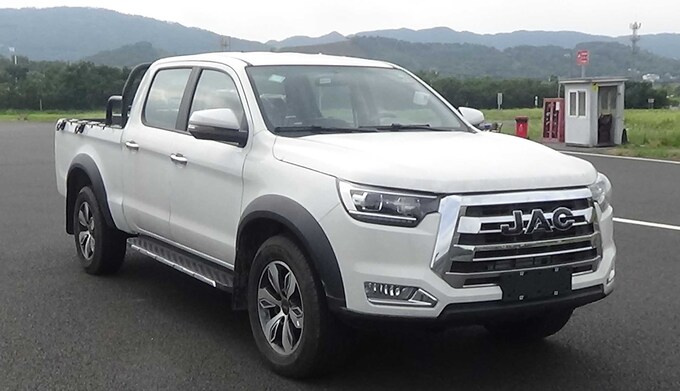 油价飙升不要慌江淮天然气双燃料皮卡亮相工信部-图1