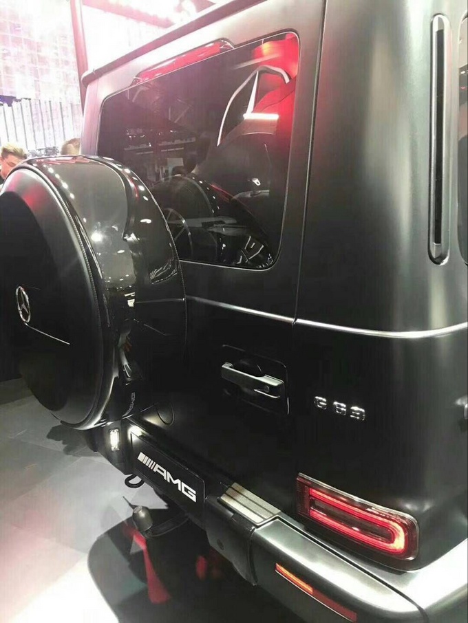 19奔驰G63越界王驾 全新AMG强大驱动系统-图3