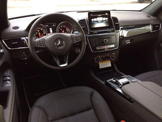 新款奔驰GLS450动力足 瞬间释放憾世之力-图4