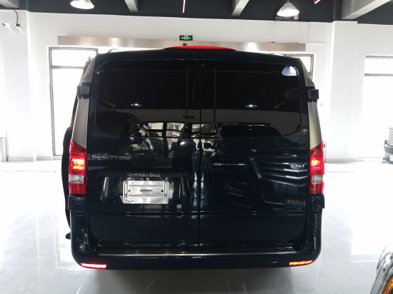 奔驰麦特斯加长版 荣耀升级装饰更显华贵-图5