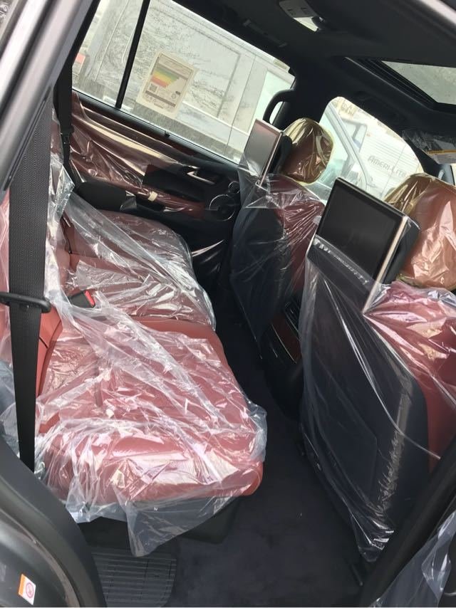 18雷克萨斯LX570铂金版 中东凌志价格好-图3