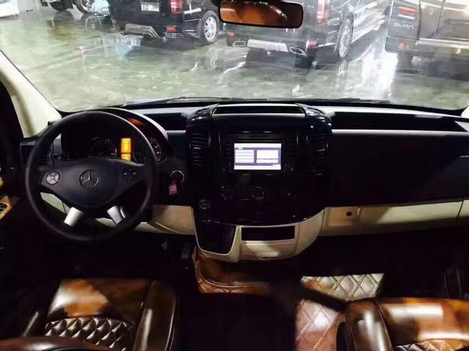 2019款奔驰斯宾特24J 自行式房车超实用-图6