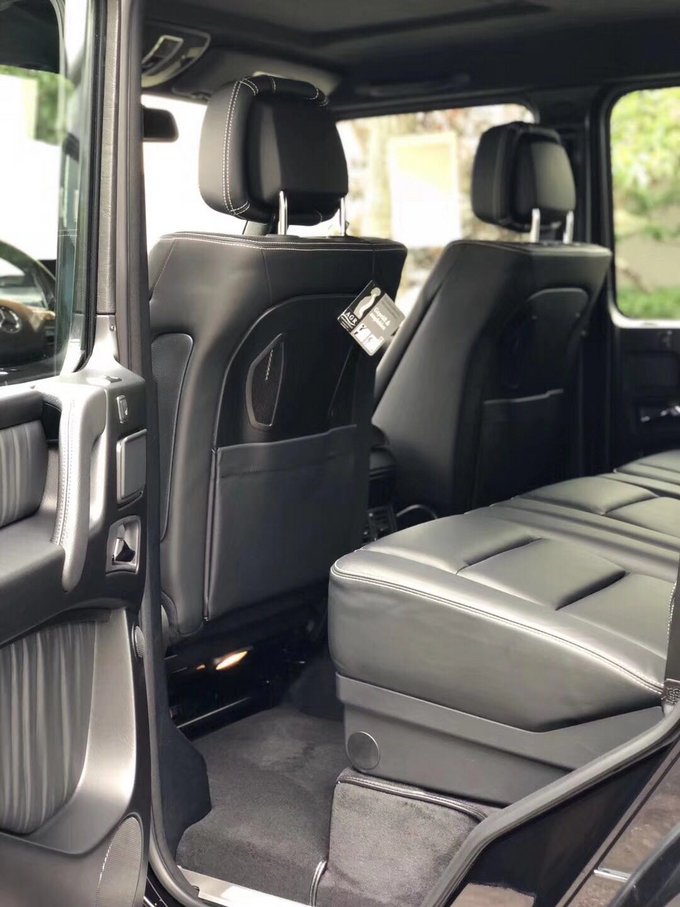 奔驰G500现车 津港19寸AMG熏黑轮裸利售-图6