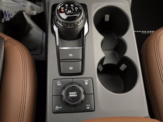 福特新款SUV实拍 搭2.0T引擎/坦克300同款头灯-图7