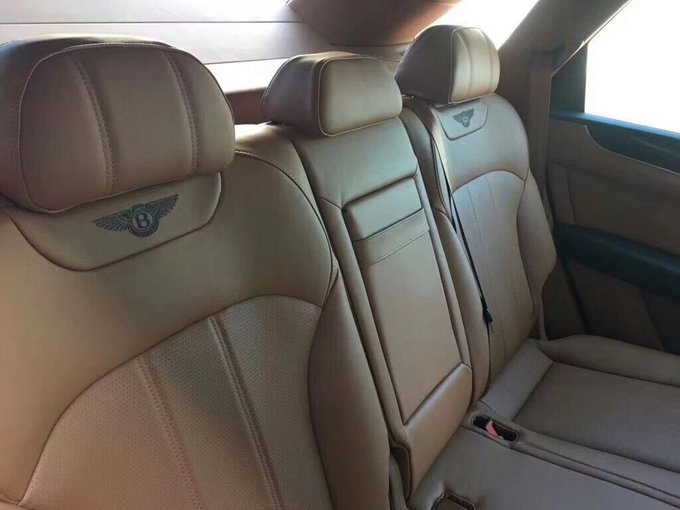 18款4.0T汽油宾利添越首惠 性价比高SUV-图8