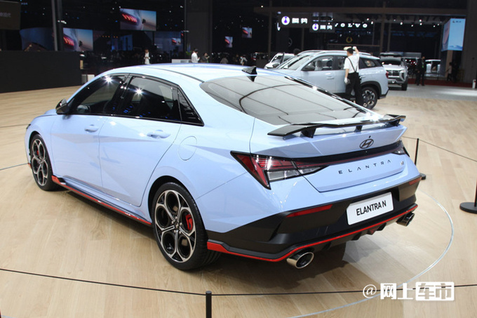 现代伊兰特N 10月上市预计25万起售PK大众高尔夫GTI-图3