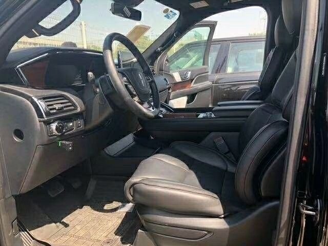 18款林肯领航员顶配墨版 张扬越野配置全-图5