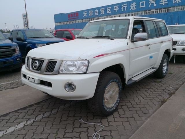 18款日产途乐Y61自动长轴 7座SUV大卖点-图1