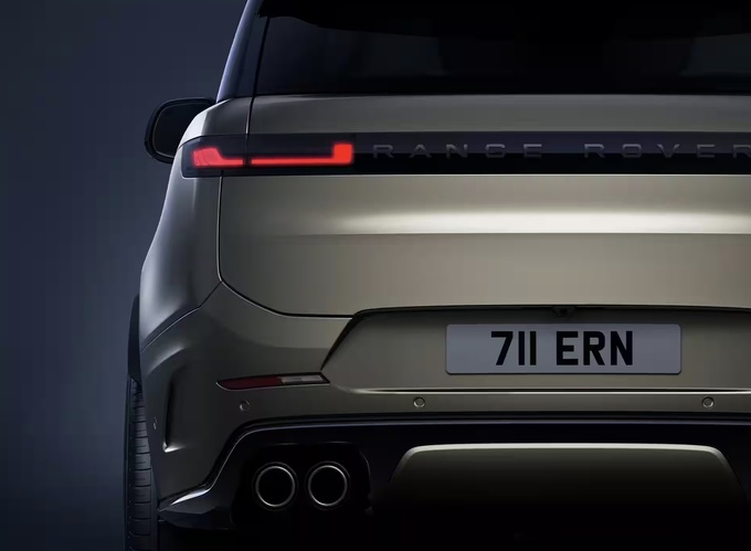 243.8萬元/限量15臺攬勝運動限量版上市攬勝純電版年內發布-圖6