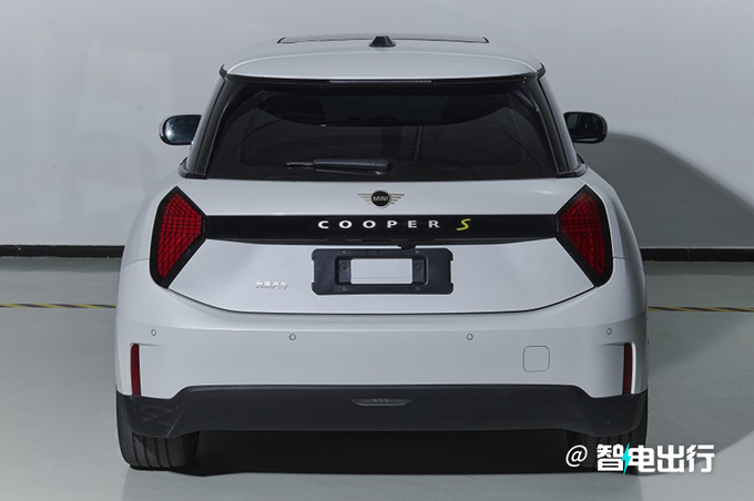 长城 X 宝马MINI实拍尺寸超燃油版 提供2种动力-图5