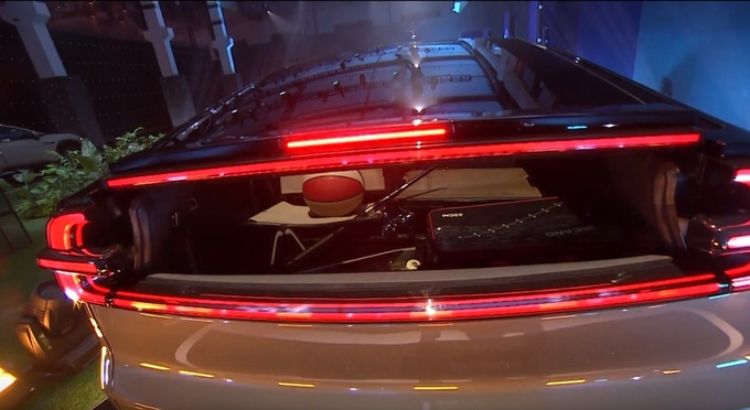 皮卡再添重量级玩家长安CD701可实现SUV秒变皮卡明年投产-图5