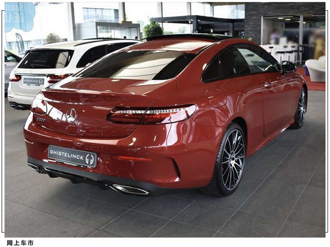 奔驰E级轿跑版实拍 点阵式格栅/内配大尺寸双联屏-图2