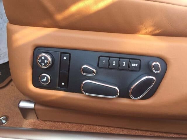 2018款宾利飞驰V8S 豪车界明星限时巨降-图8