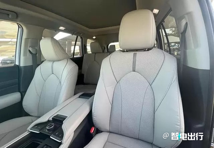 丰田全新大号汉兰达实车街拍在华投产pk途昂-图5